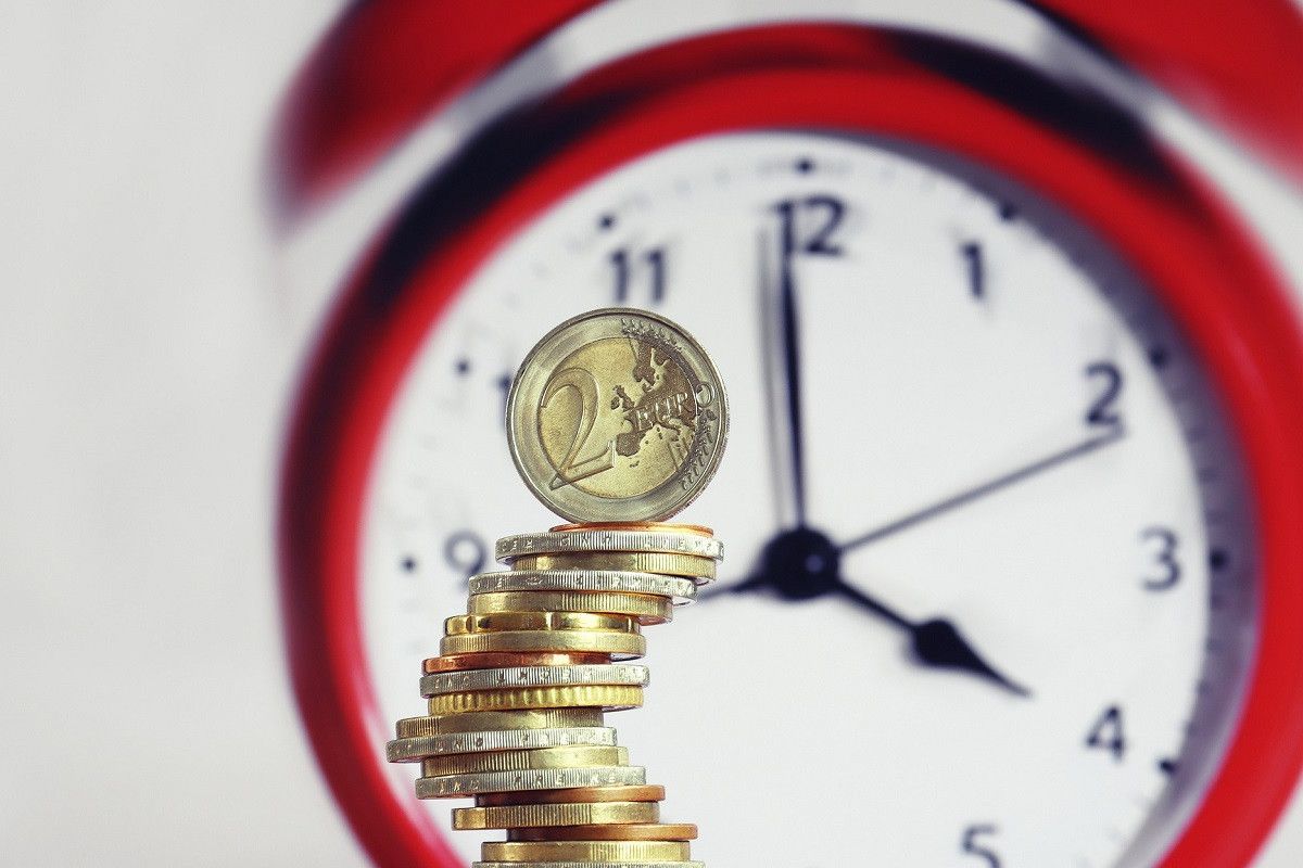 Op 1 januari 2024 gaat het wettelijk minimumloon omhoog met 3,75%.