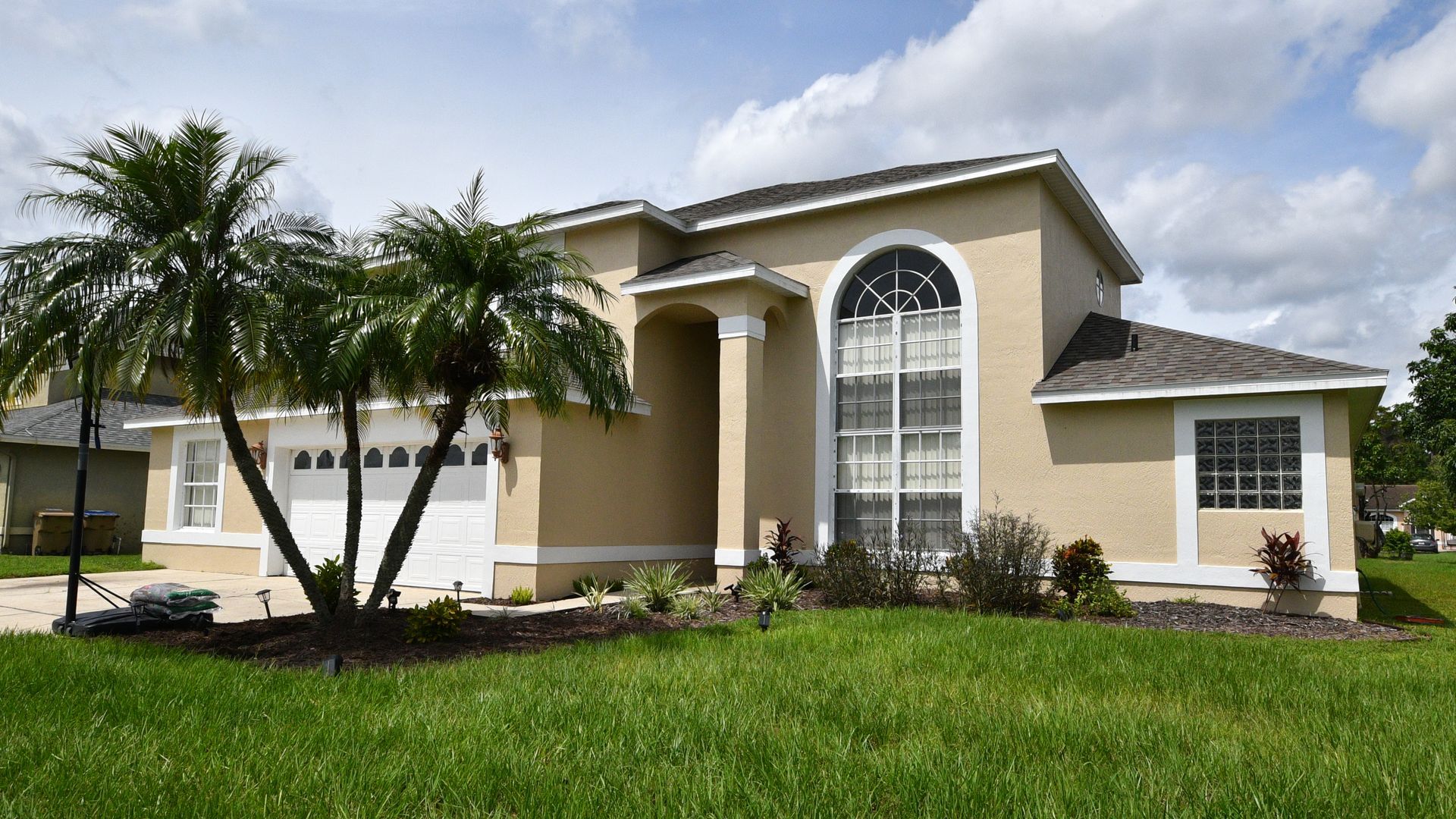2691 Hawthorne Ln in Kissimmee