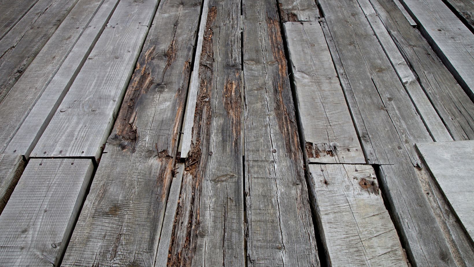 Rotted wood deck Kansas city