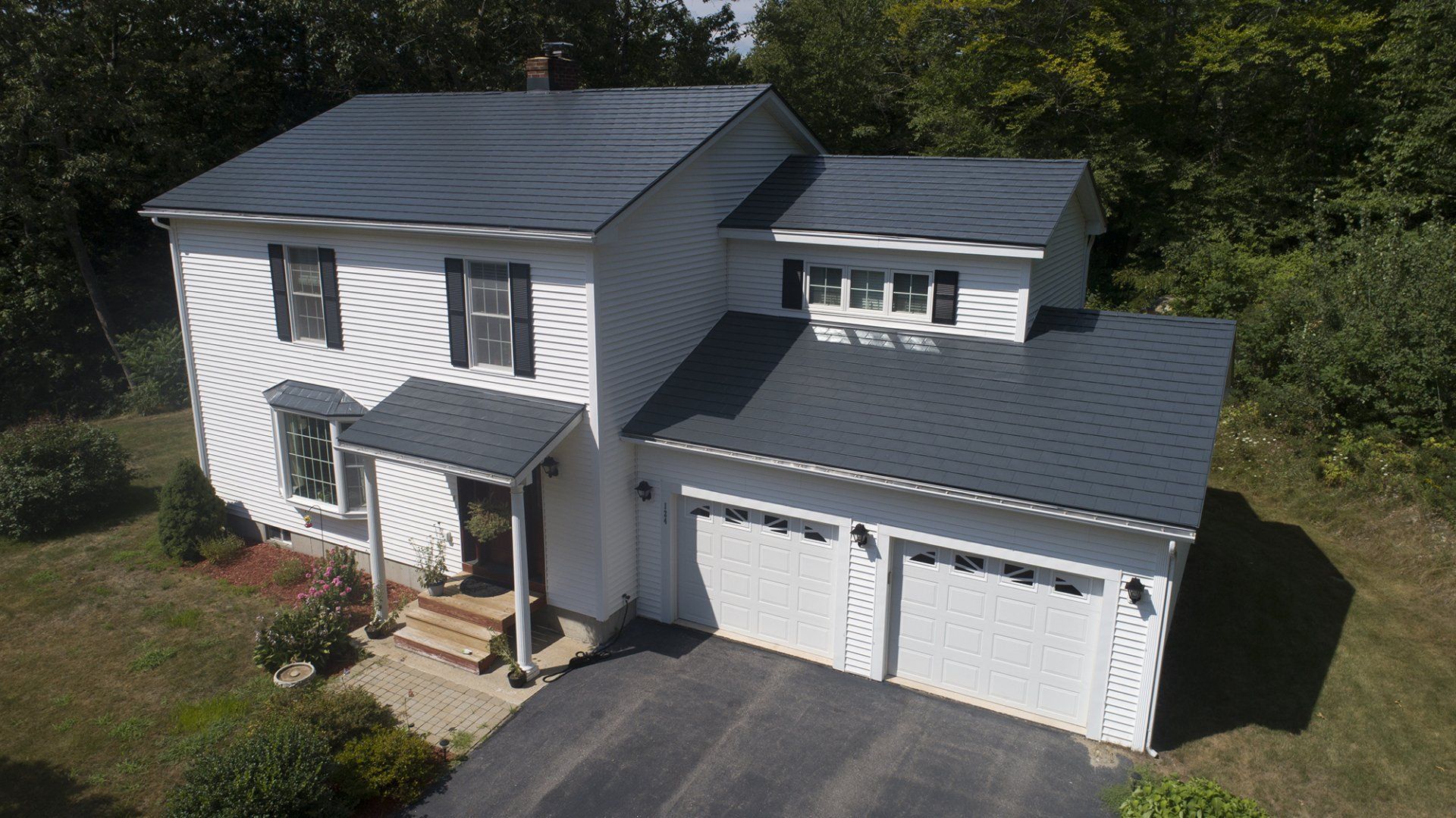 Webster NH Deep Charcoal Interlock Slate Roof