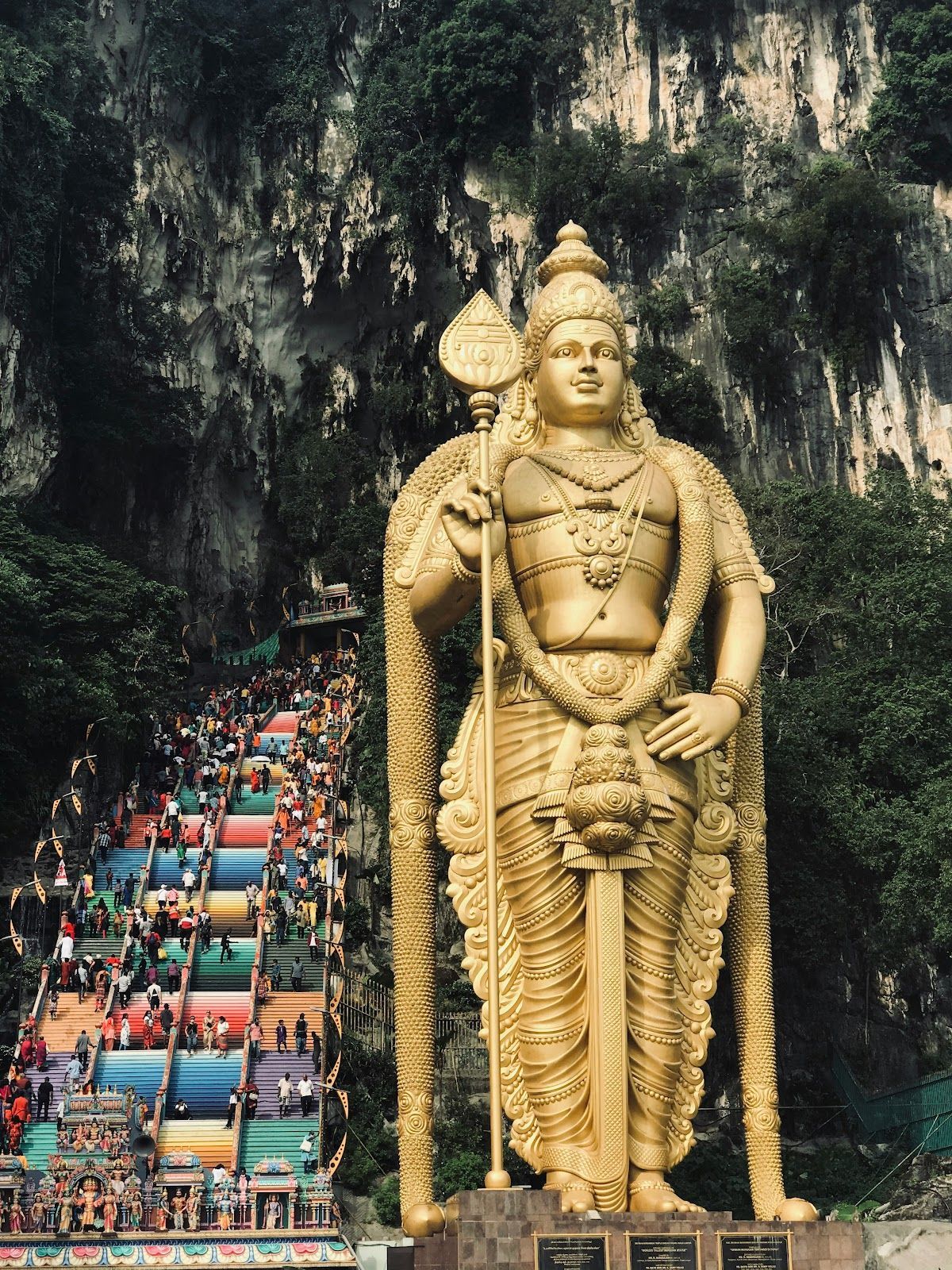 GROUP TOUR PACKAGE OF MALAYSIA AND SINGAPORE 