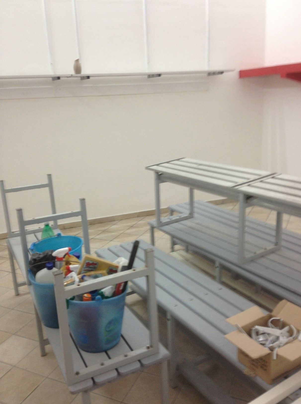 Pulizia locale sportivo