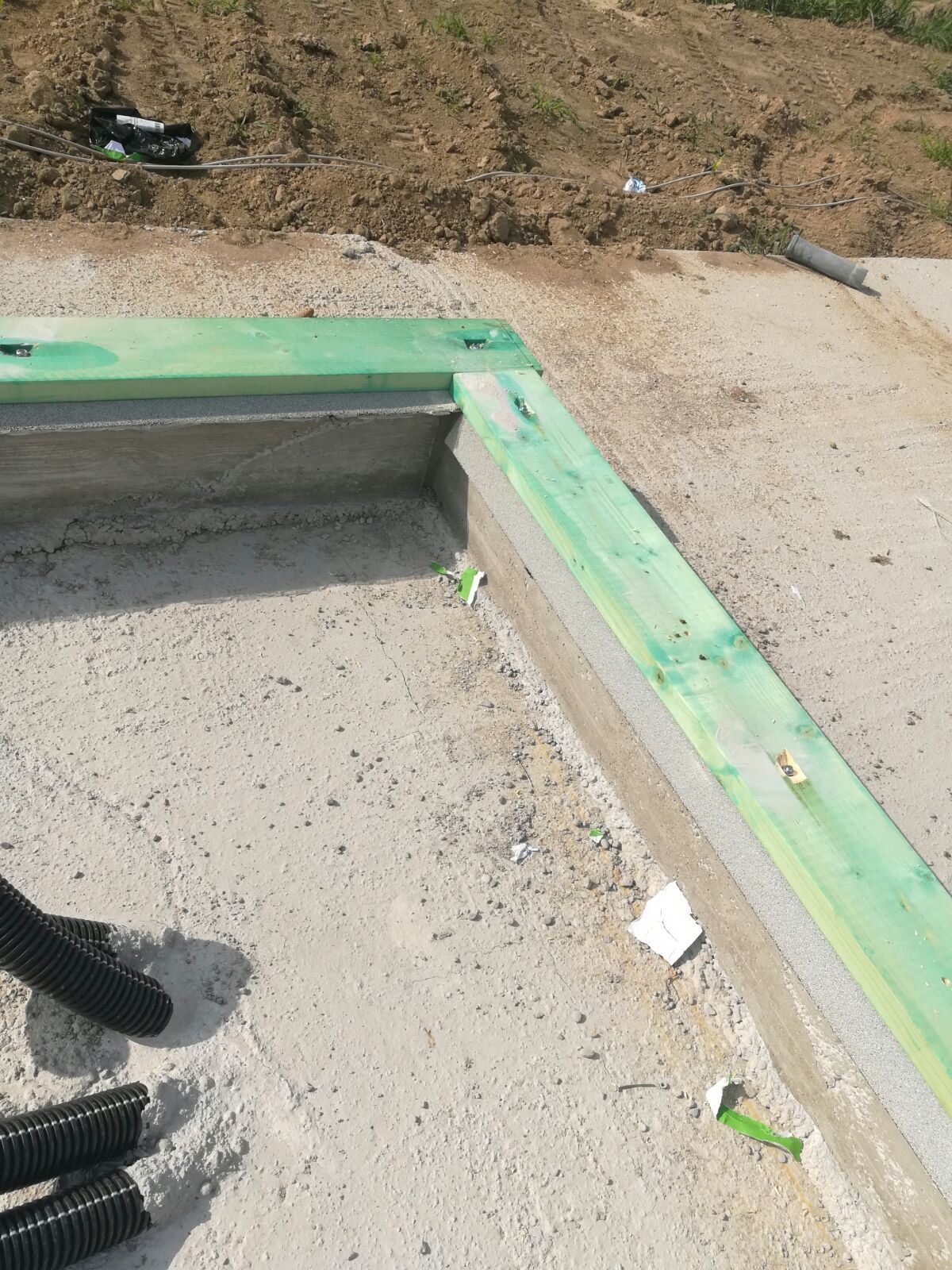 preparazione terreno per la costruzione di una casa in legno prefabbricata