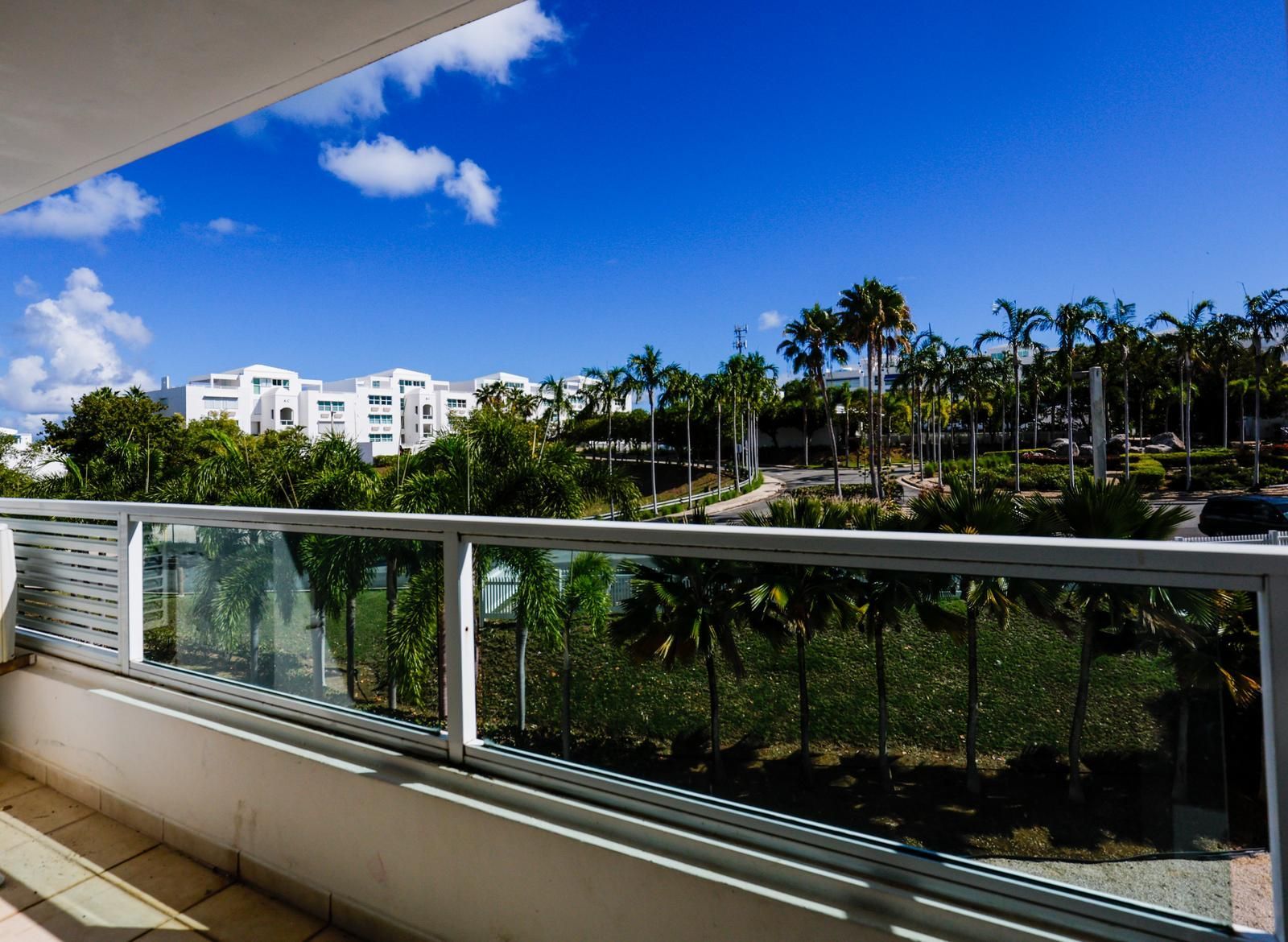 Apartamento En Venta En Seven Seas | MG Realty Group