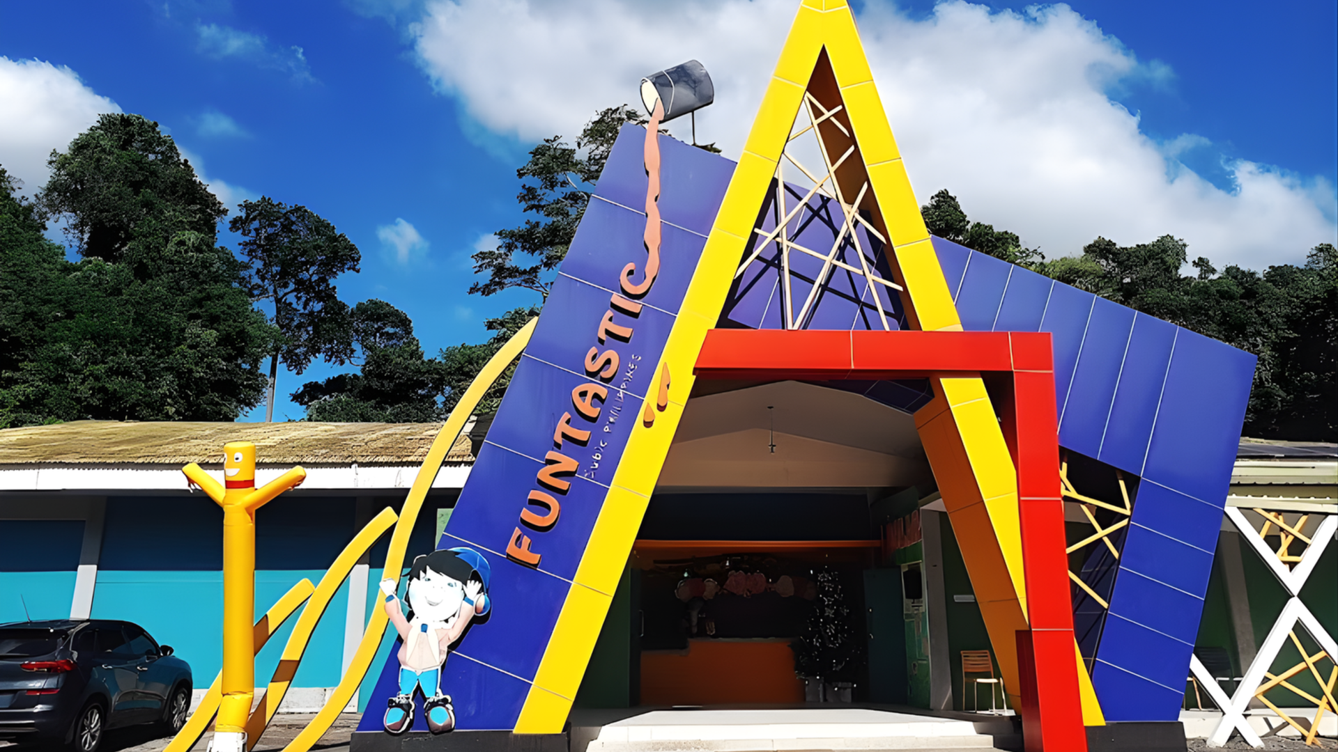 Entrance area of Funtastic Park in Subic Bay near The Aurora Subic Hotel