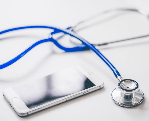 doctor-stetoscope-phone