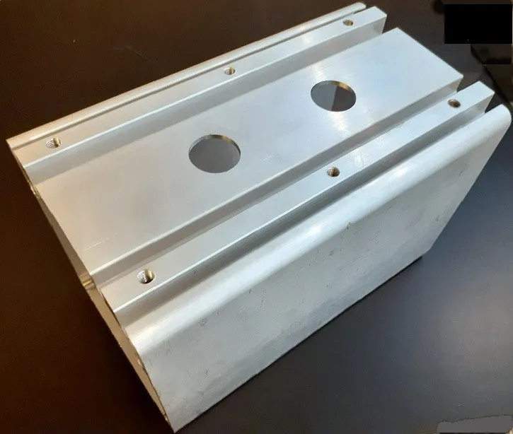 Box in alluminio realizzato da Cesari srl di Recanati