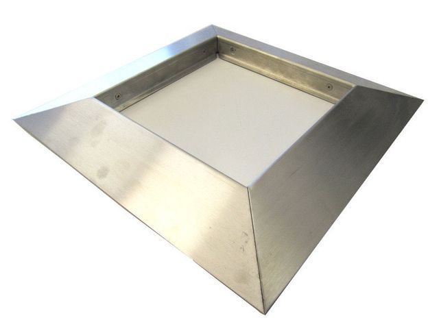 Cornice inox realizzata da Cesari srl di Recanati