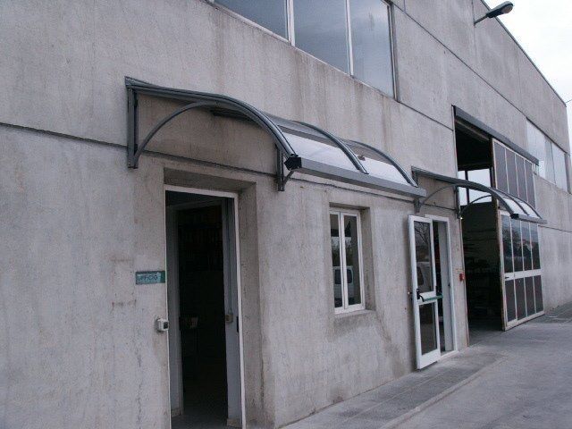 Pensilina realizzata da Cesari srl di Recanati