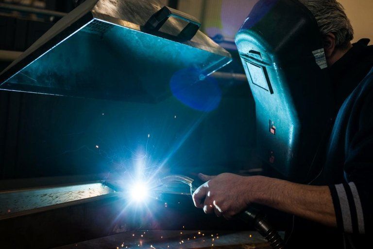 Saldatura carpenteria presso Cesari srl di Recanati