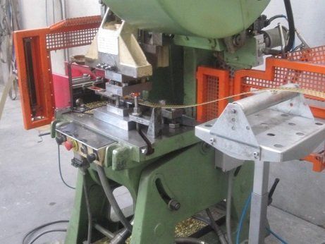 Tranciatura metalli presso Cesari srl di Recanati