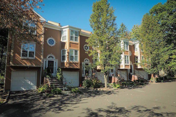 Embassy Towne Homes Exterior