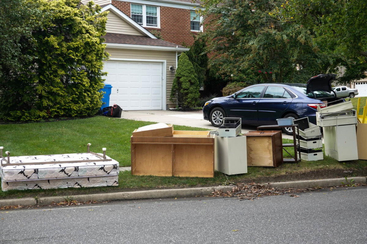 furniture removal in ocala florida
