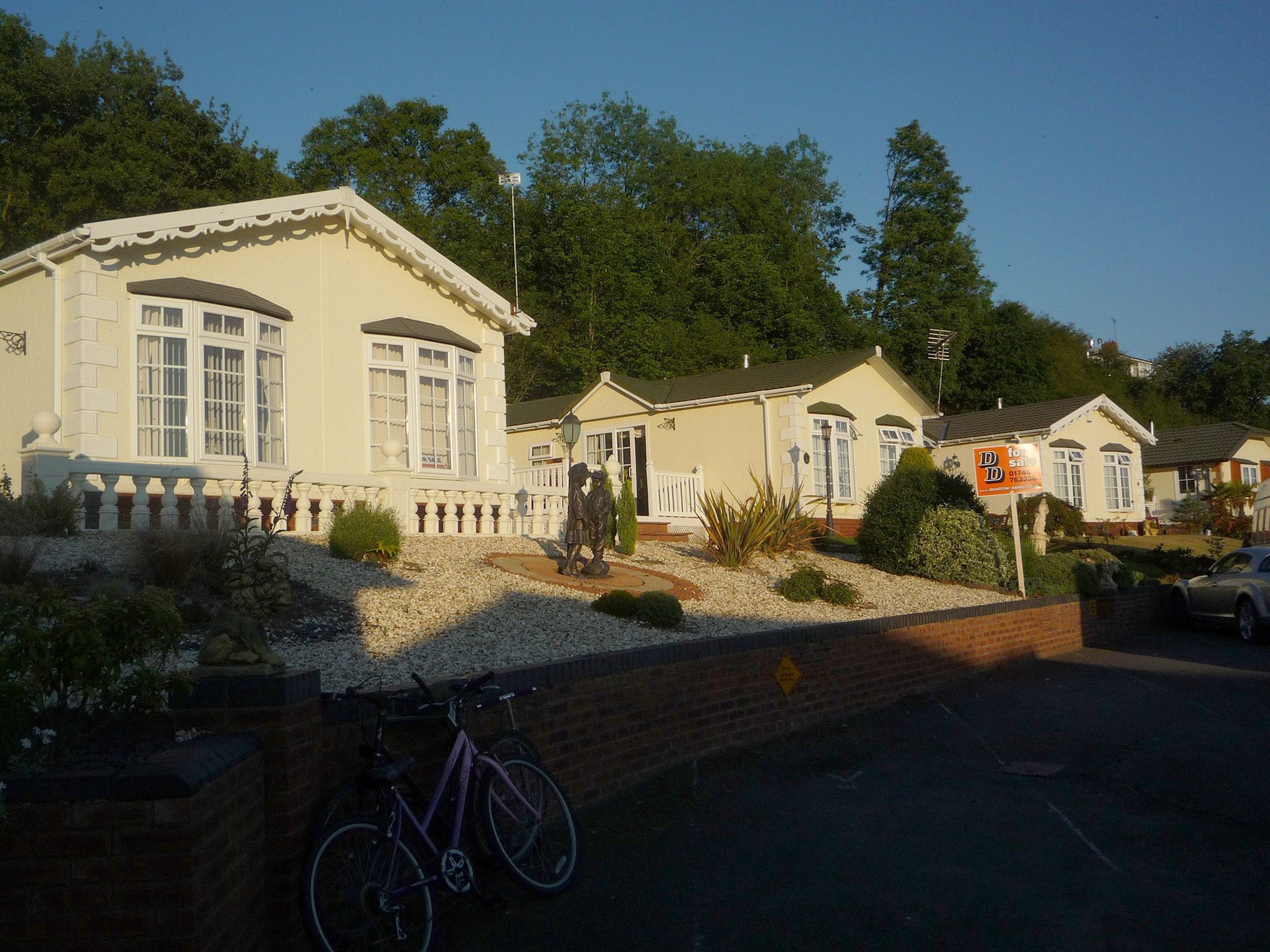 Front view of holiday home for sale in Twyning Gloucestershire from Cotswold Grange Country Park