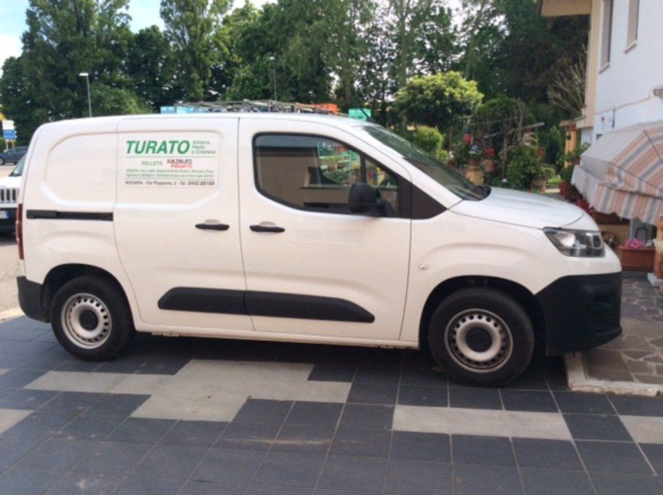 Mezzo dell'azienda