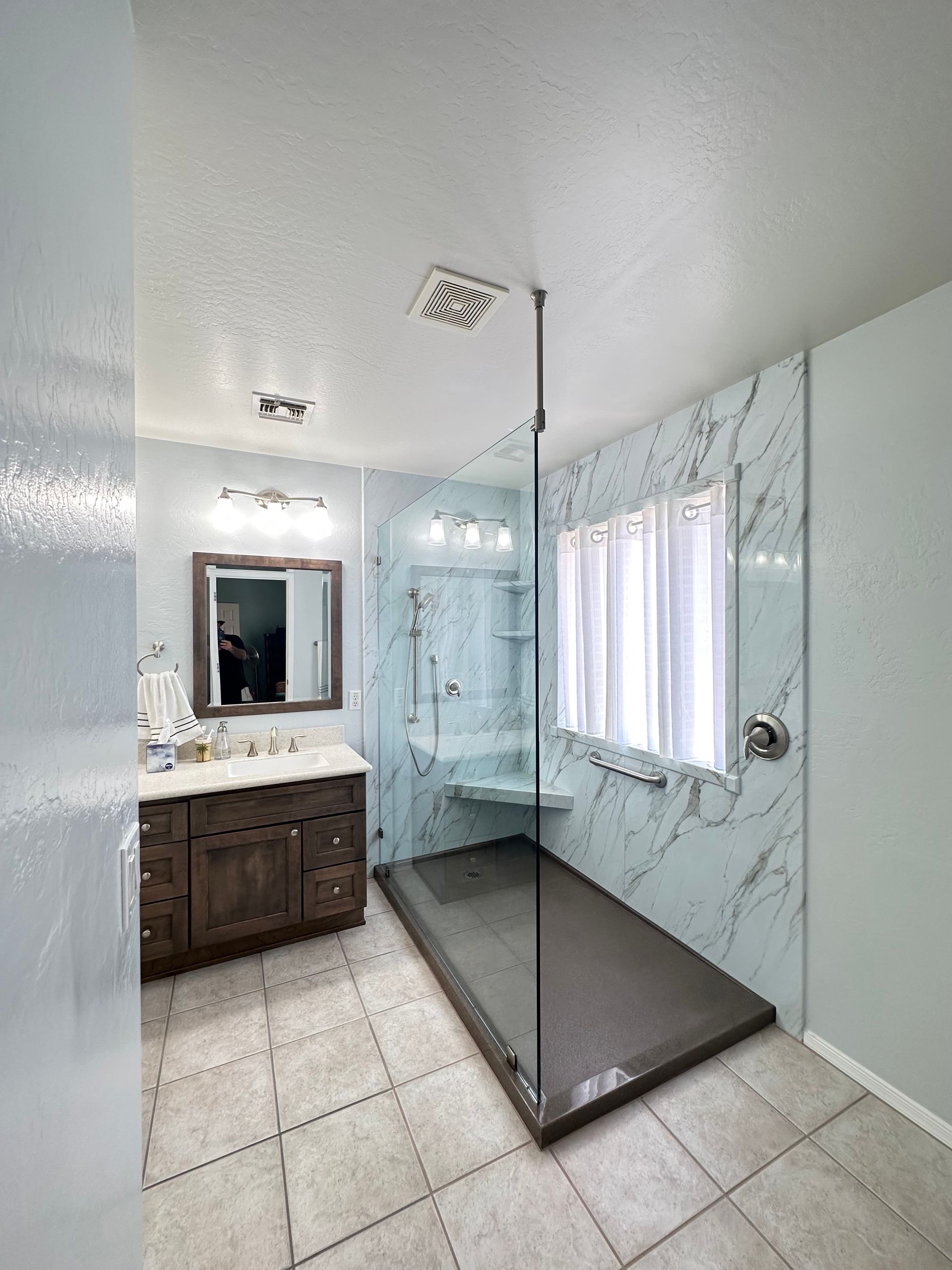 Shower Glass Repair and Replacement in Phoenix