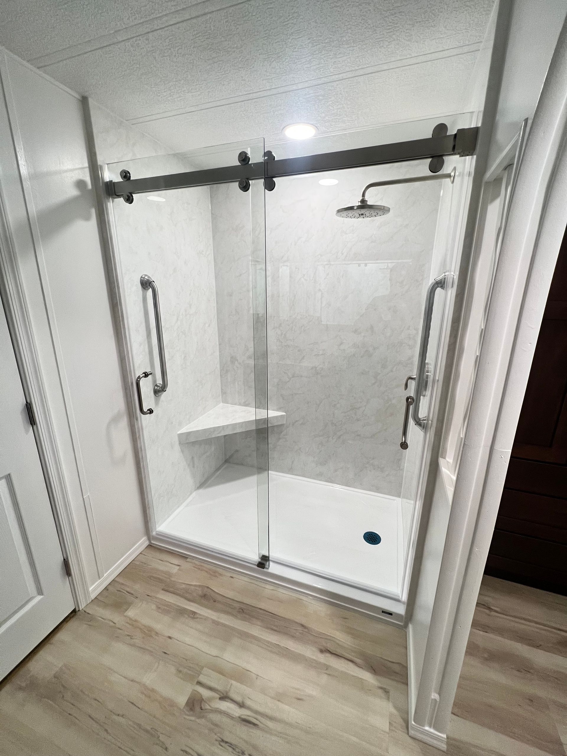 Shower Glass Repair and Replacement in Phoenix