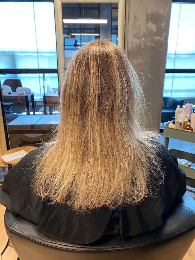 Echthaarverlängerung / Extensions Chur / Haarverdichtung Coiffeur Chur / Coiffeur / Friseur / Hochzeit / Frisur / Styling / Fashion / Meches / Balayage