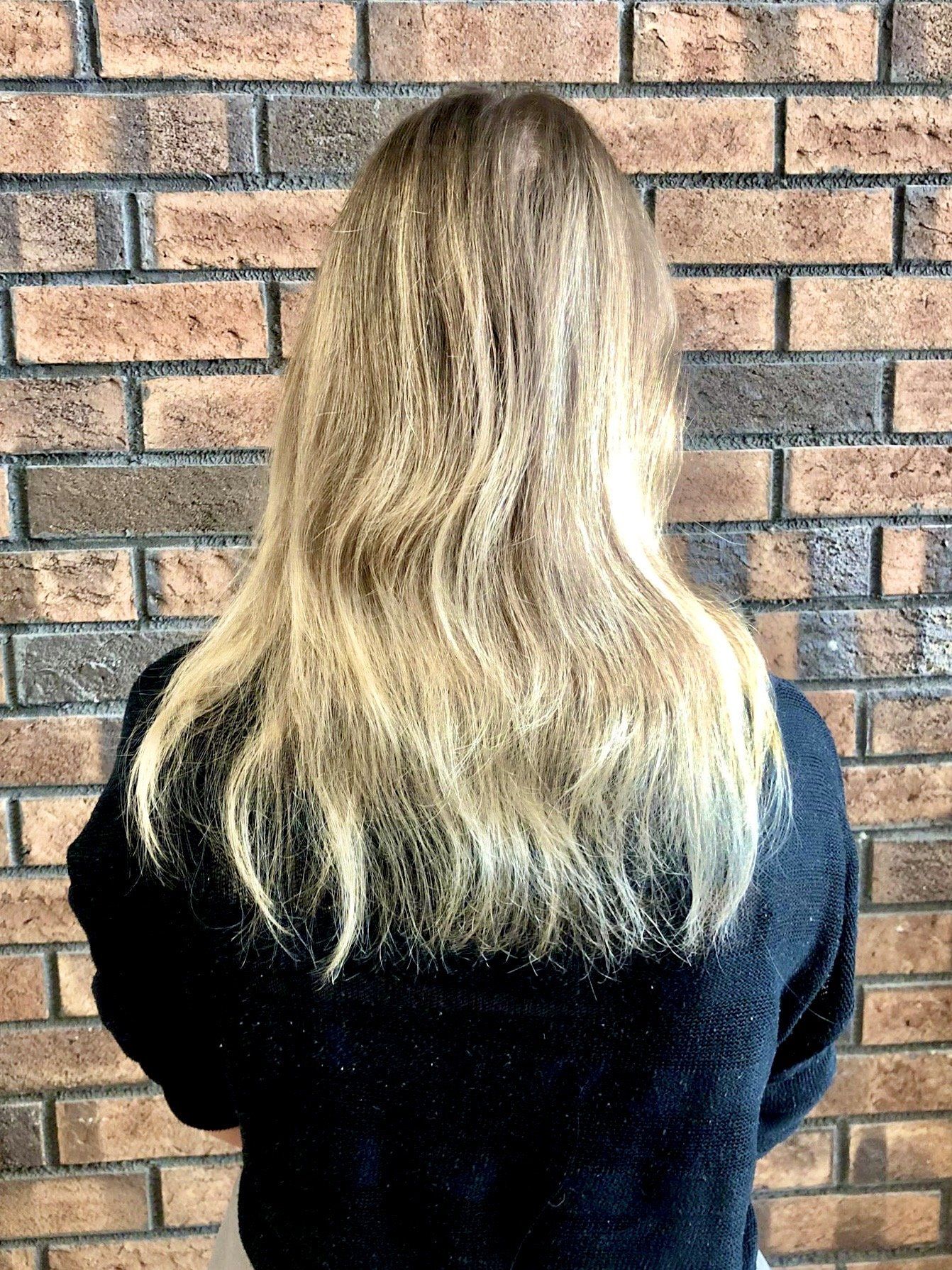 Echthaarverlängerung / Extensions Chur / Haarverdichtung Coiffeur Chur / Coiffeur / Friseur / Hochzeit / Frisur / Styling / Fashion / Meches / Balayage