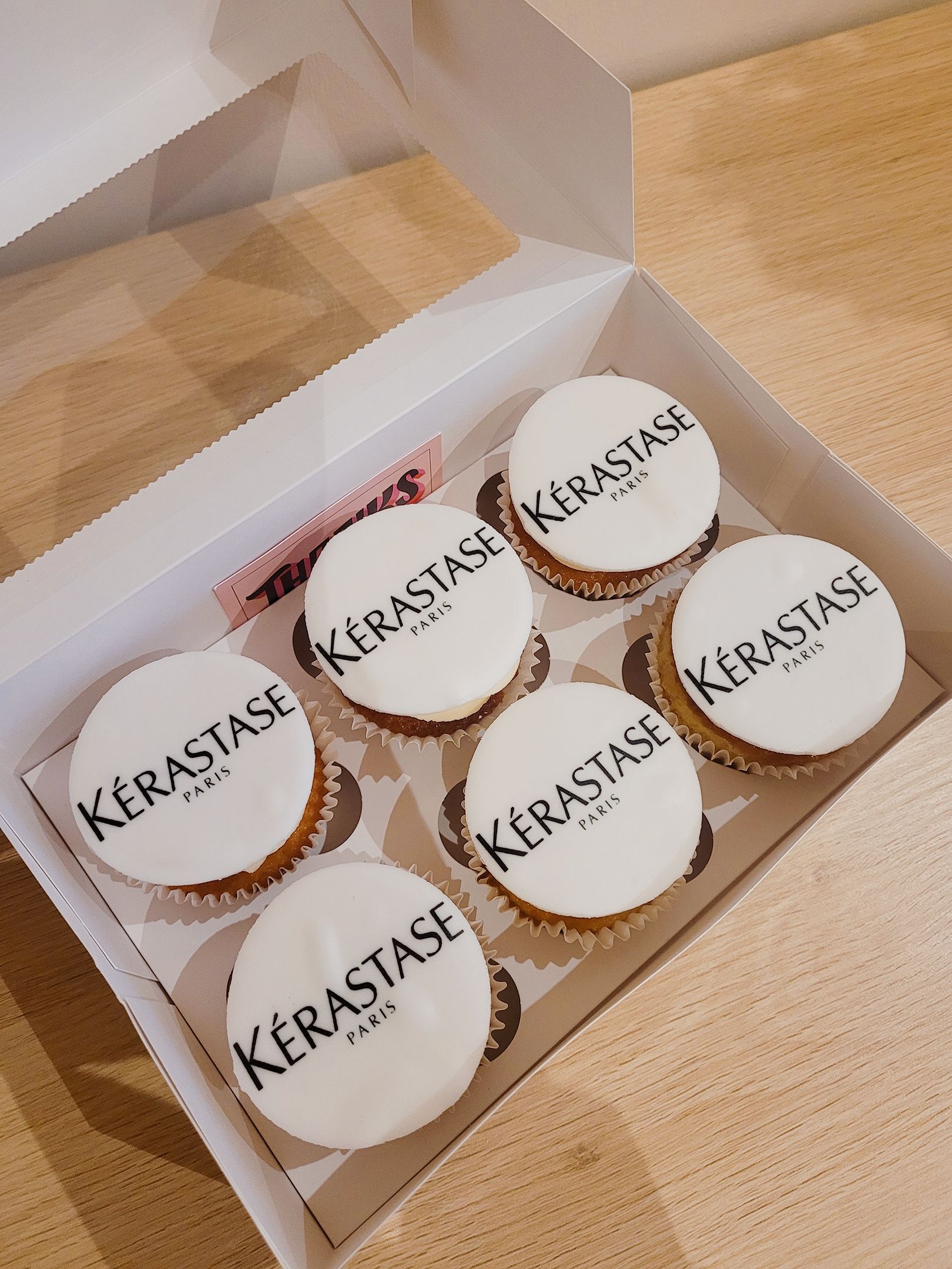 Logo cupcakes Dublin