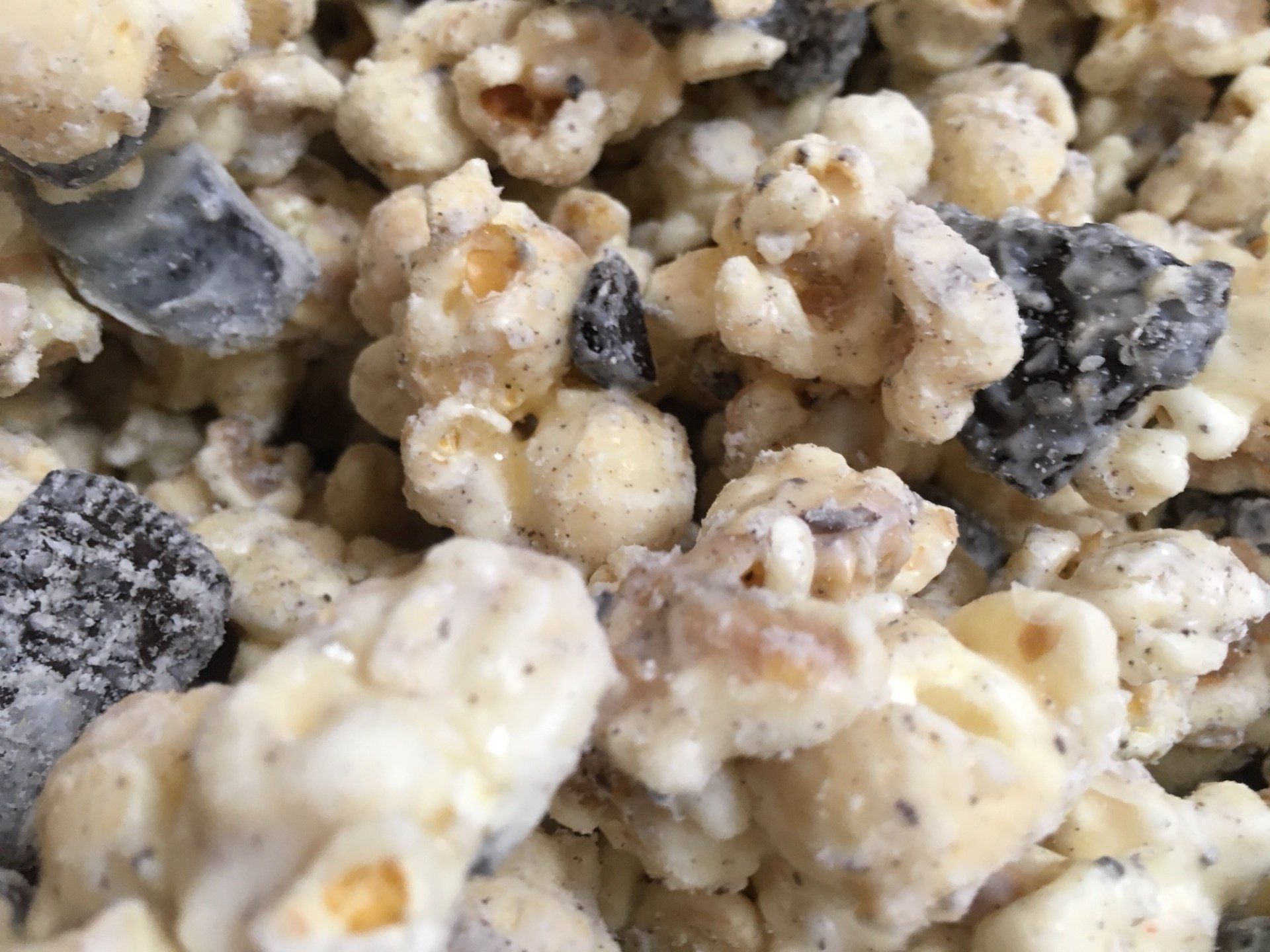 Cookies and Cream Popcorn