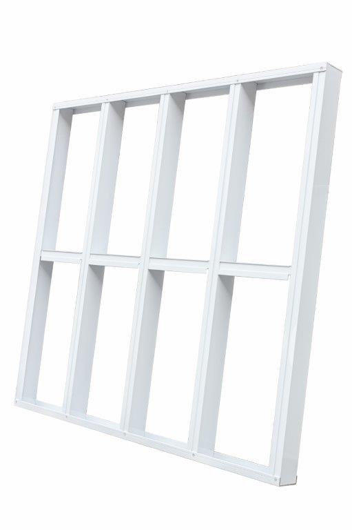 Une étagère blanche avec huit étagères sur fond blanc.