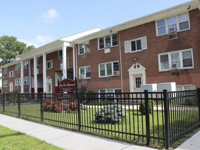 Gran Prix Apartments