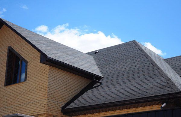Asphalt shingles roofing construction