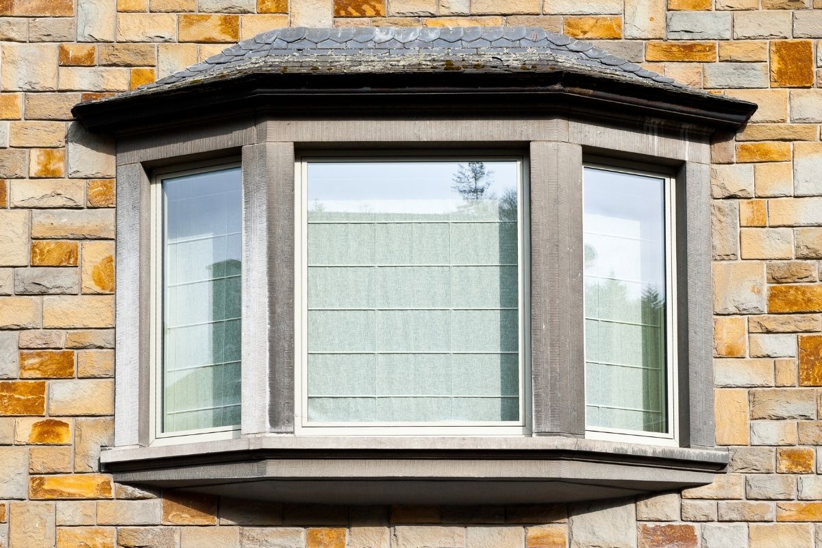 MB Masonry : Blog : Should I paint a stone bay window? : Bay windows are a popular architectural fea