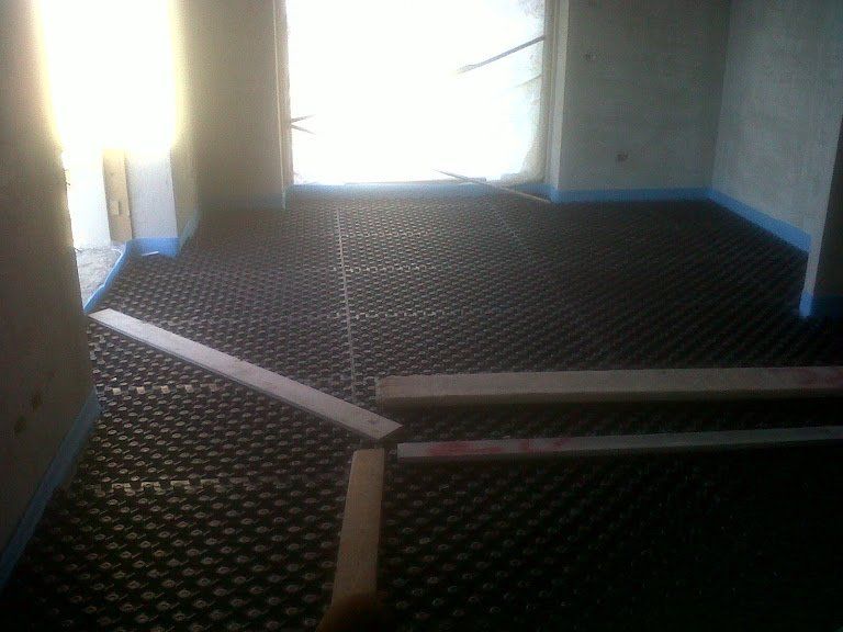 intervento di isolamento acustico all'interno di un appartamento