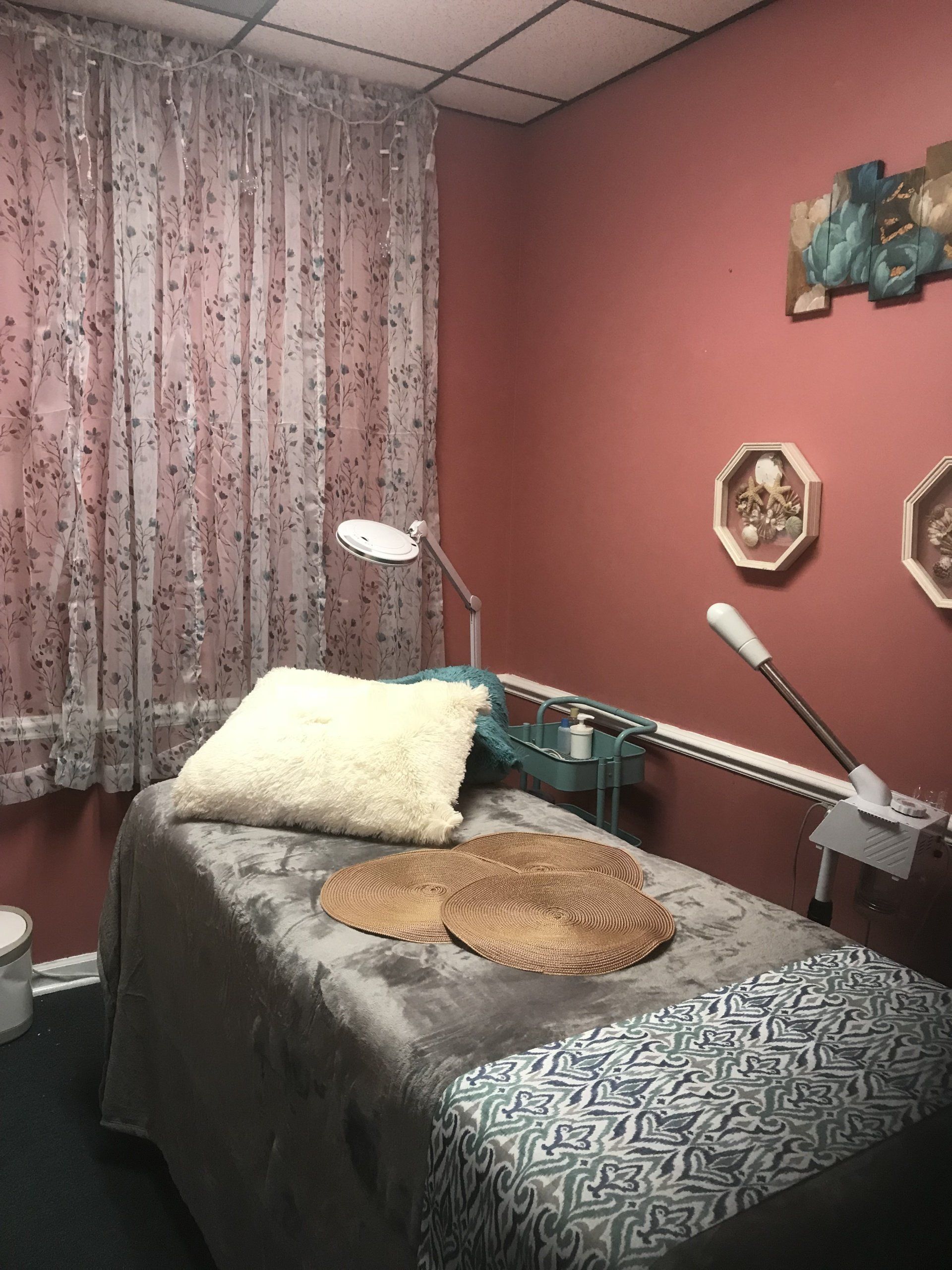 mermaid salon and spa - waxing table