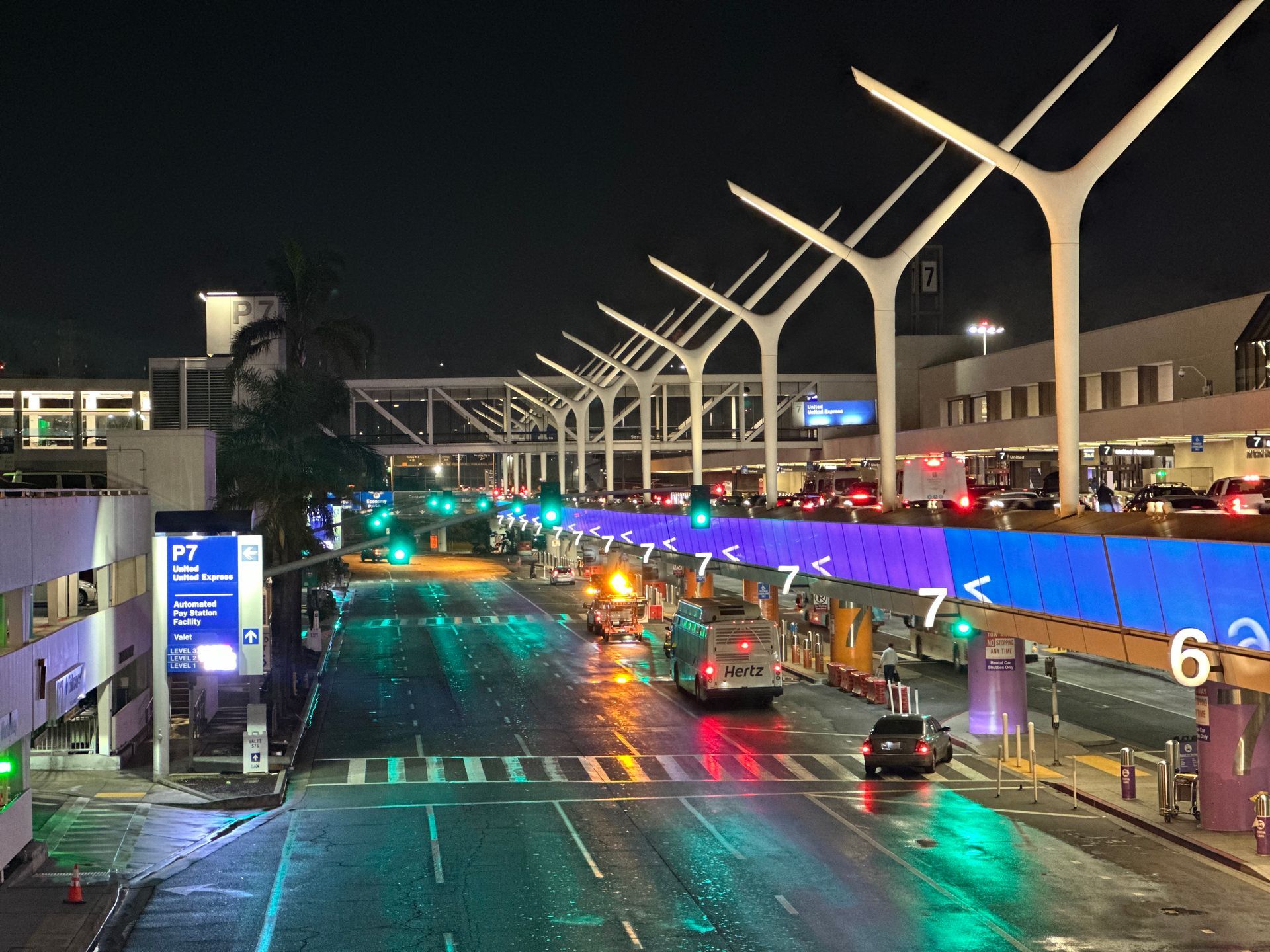 LAX Car Service - Can Car Services pick-up at LAX?