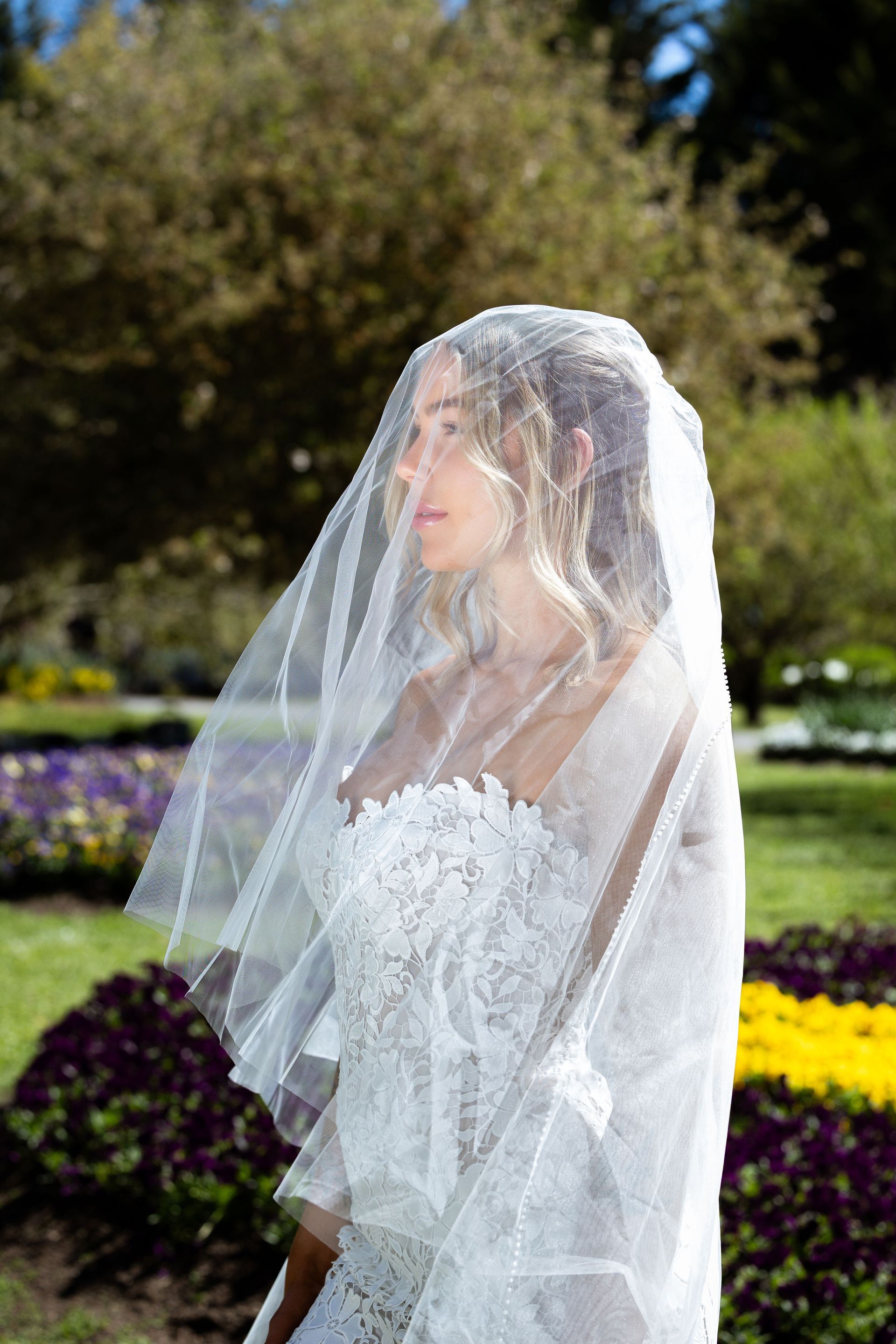 Mermaid wedding dress with Pearly veil