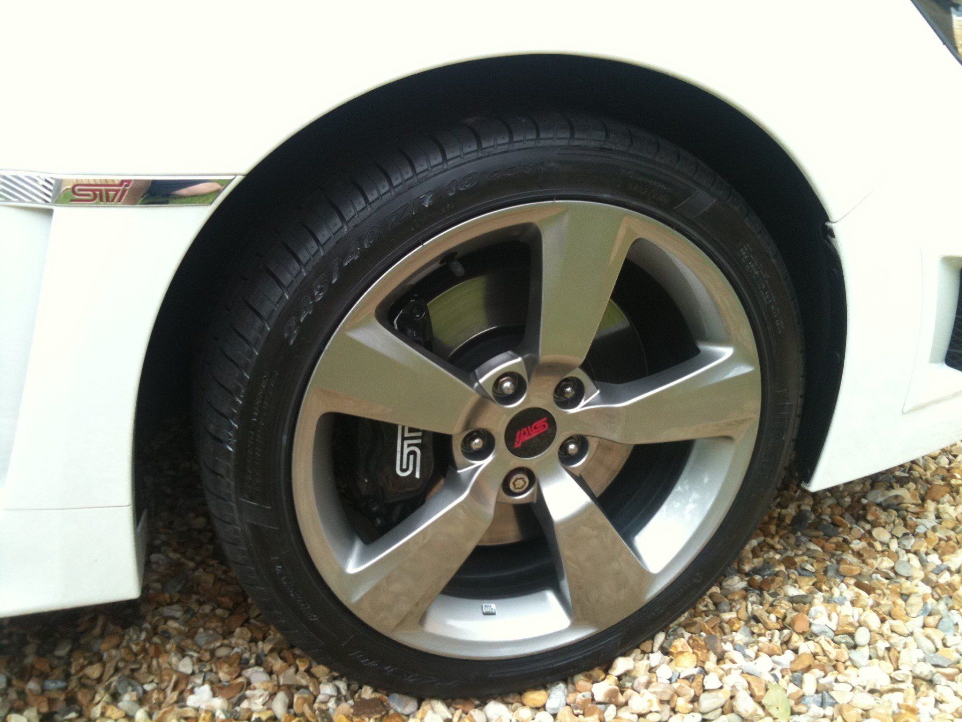 Alloy wheel colour changes by JMH Wheelmasters Ltd