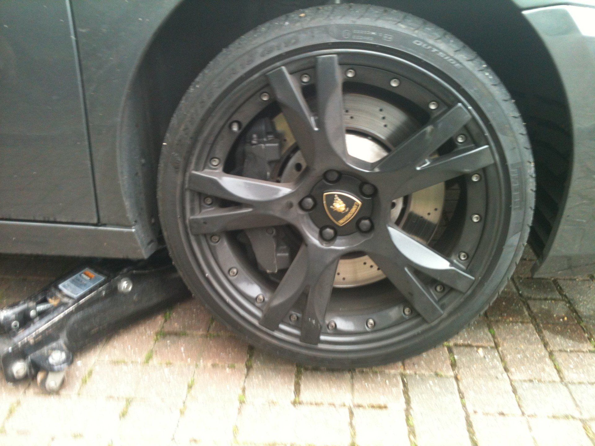 Alloy wheel colour changes by JMH Wheelmasters Ltd