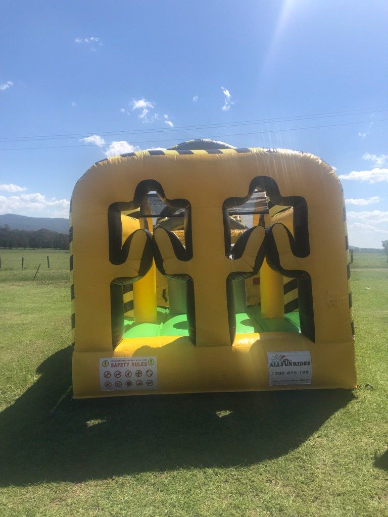 Atomic Rush Obstacle Course Hire