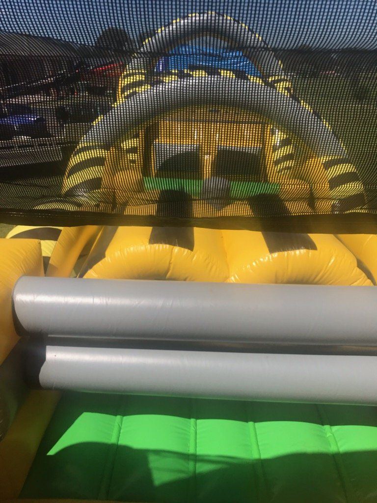 Atomic Rush Obstacle Course Hire