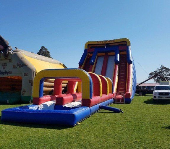 Cliffhanger Supersize Slide