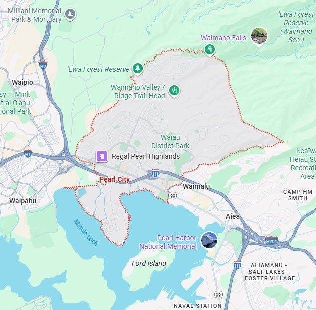 Map of Pearl City, Hawaii, showing surrounding areas, including Pearl Harbor, with highlighted hiking trails.