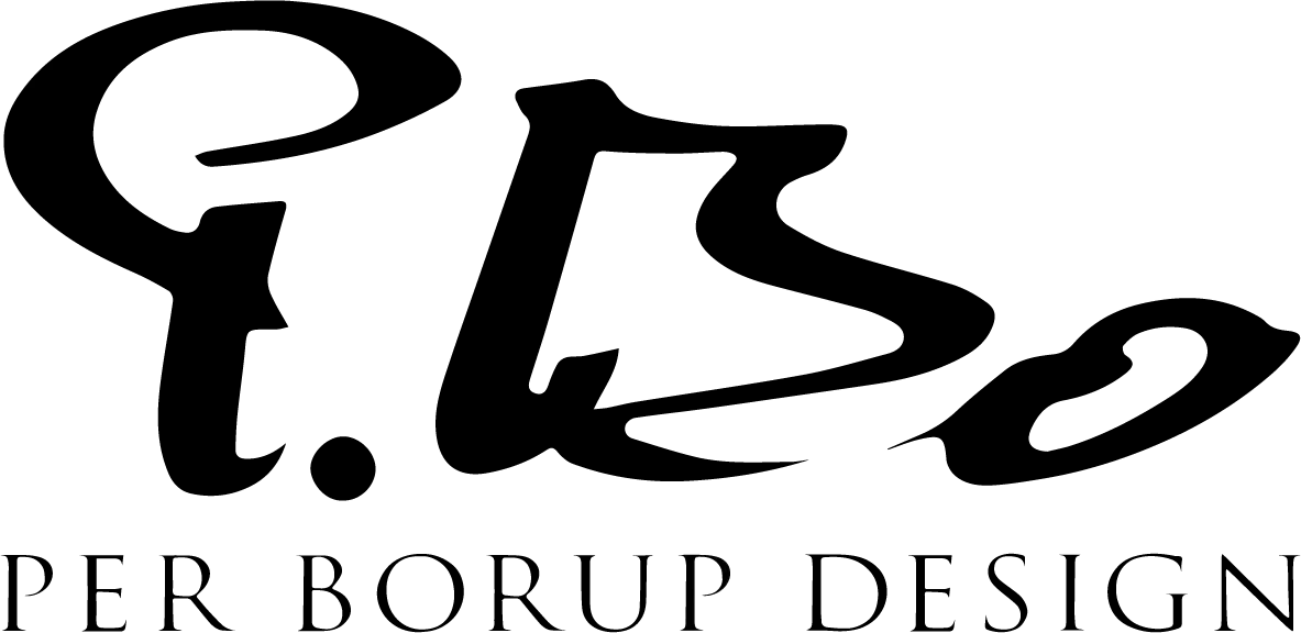 Sort stiliseret “PB”-logo med teksten “PER BORUP DESIGN” nedenunder