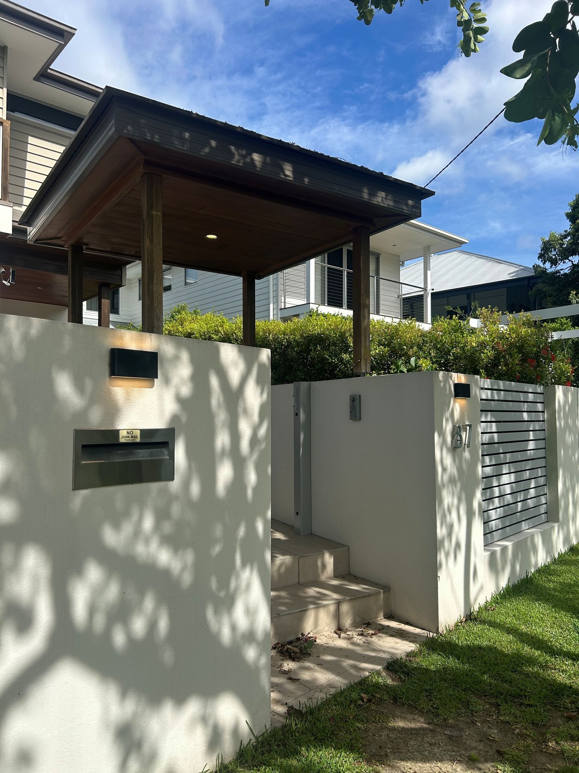 licensed electrician regents park