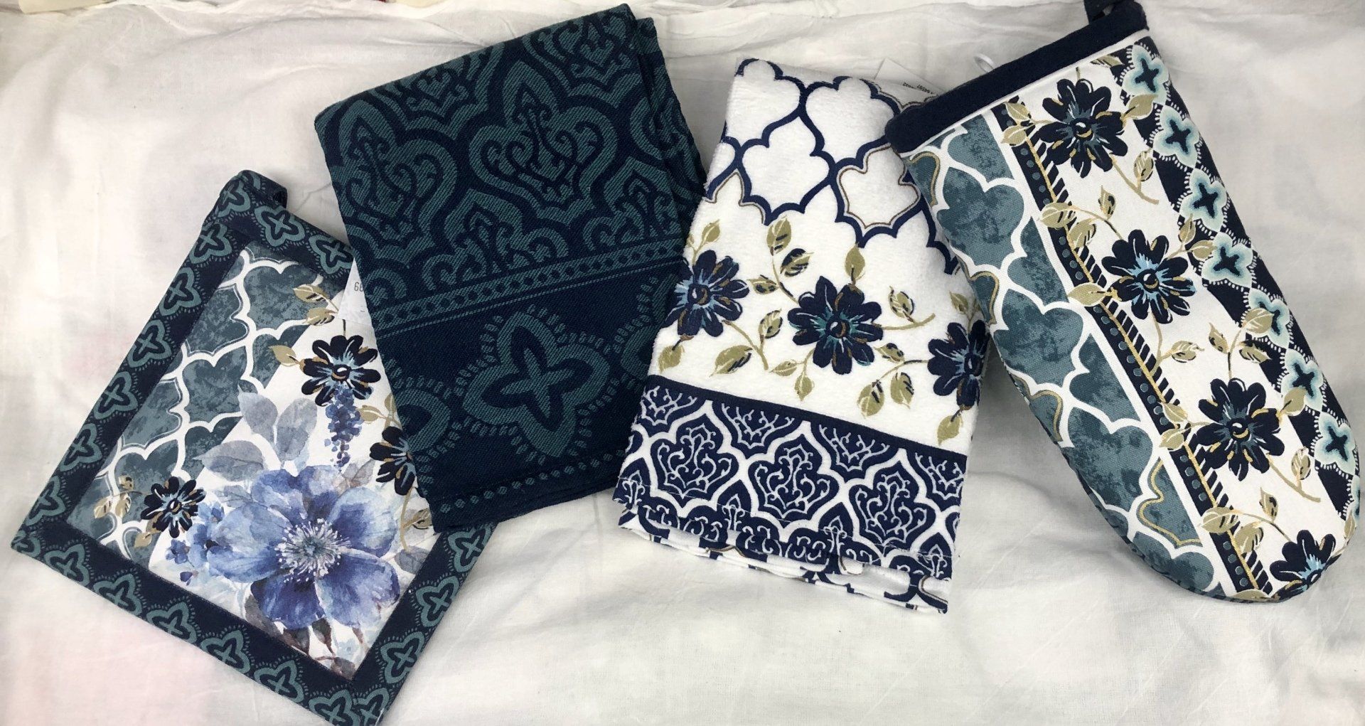 vintage kitchen towels