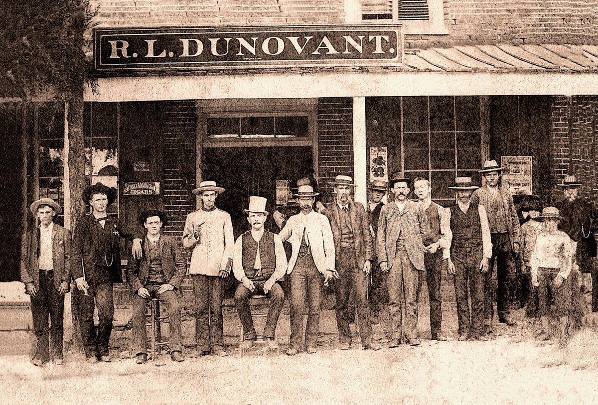 Edgefield County Historical Society, vintage photograph group of people