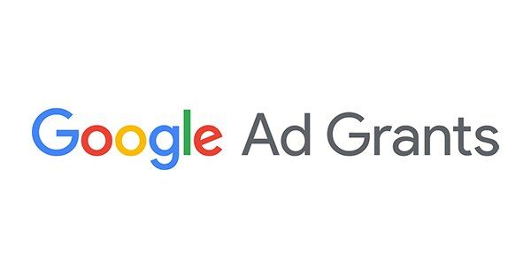 O logotipo do Google Ad Grants está em um fundo branco.