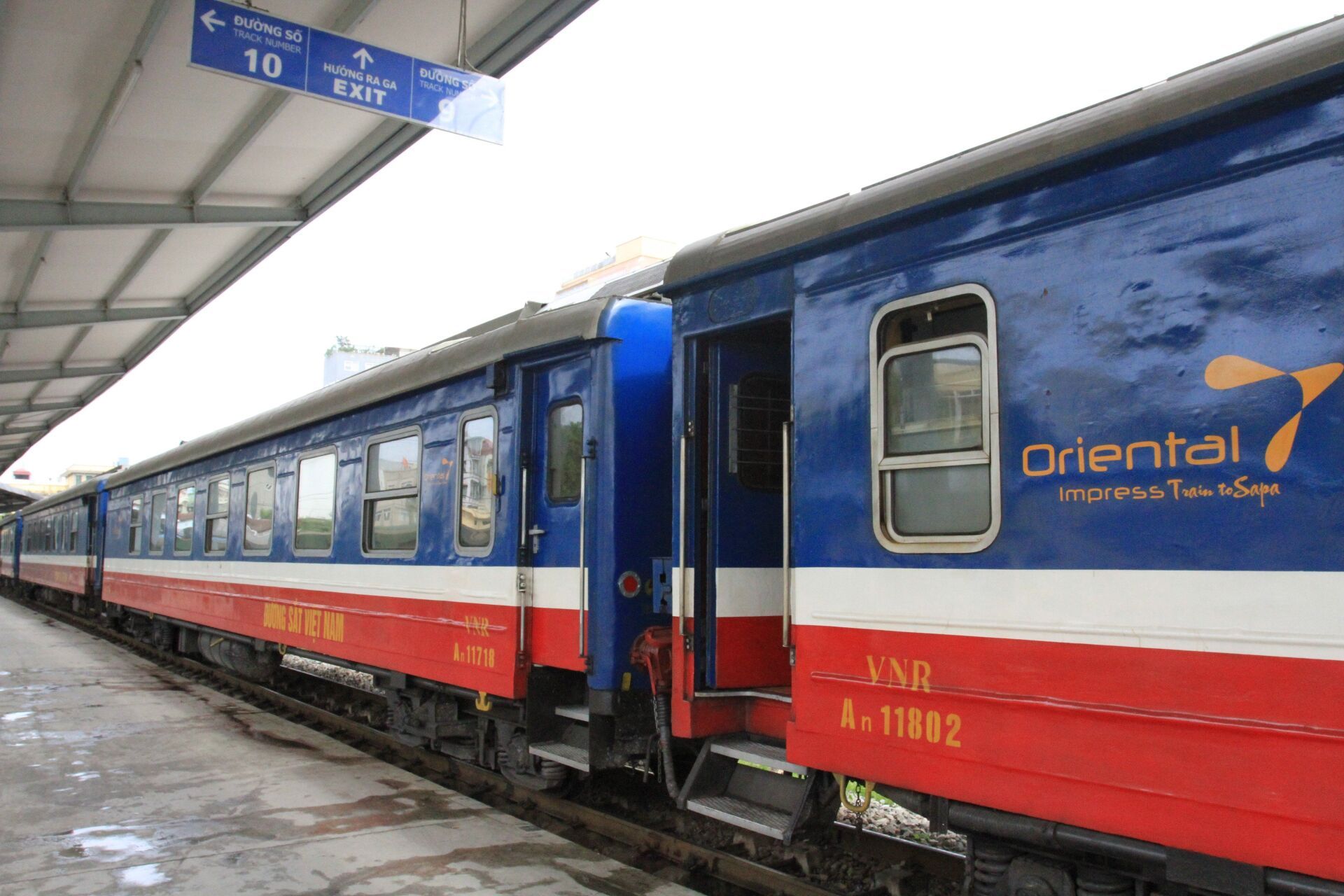 A train with the word oriental on the side of it