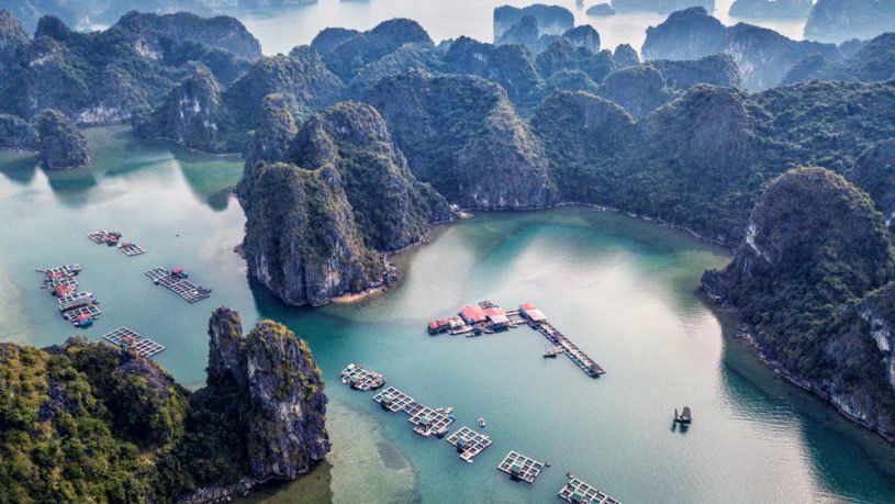 Cruise Through Ha Long Bay 1
