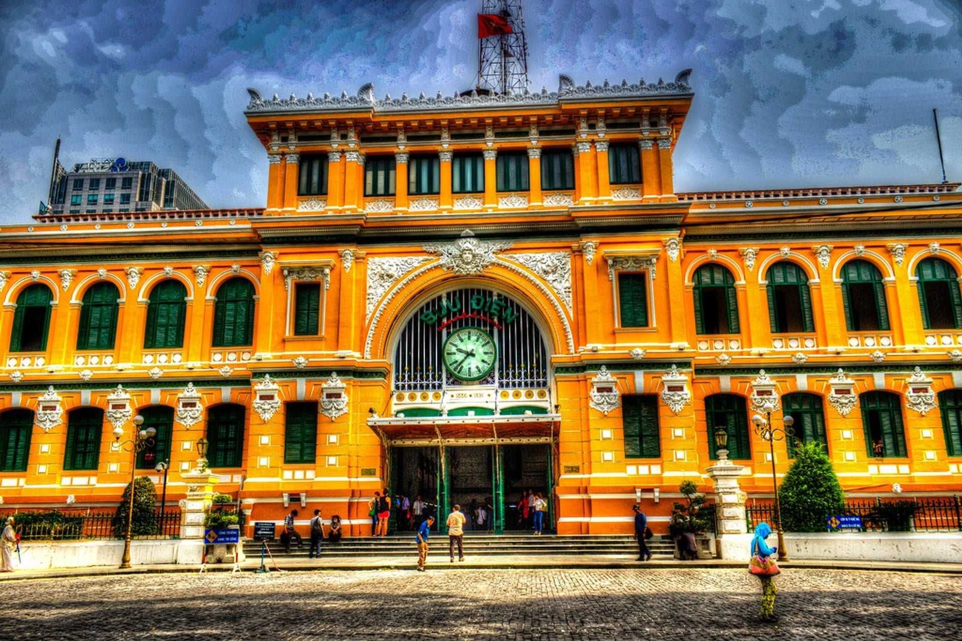 Saigon Central Post Office – Iconic Landmark Tour 
