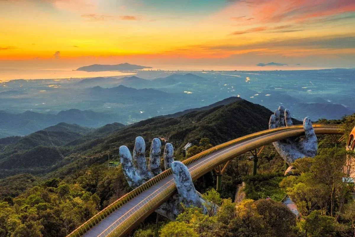 Da Nang Photography Locations - Ba Na Hills and Golden Bridge