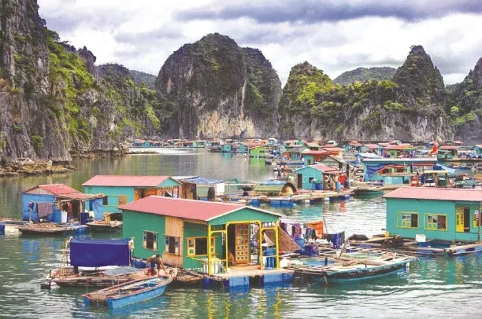 Visit Floating Fishing Villages