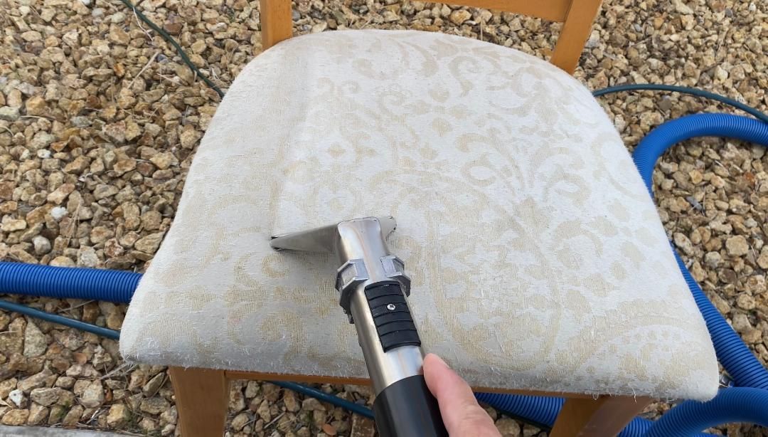 
Professional upholstery cleaning 